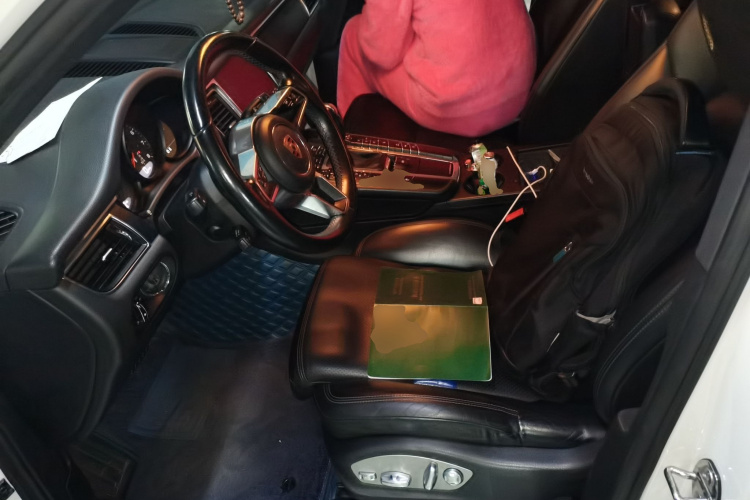 保时捷 2017款  Macan 2.0T中控内饰19