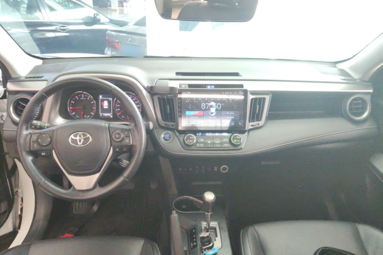 丰田 RAV4荣放 2018款 2.5L 自动四驱精英i版中控内饰7002