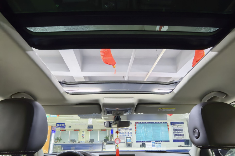 大众 途昂 2017款 530 V6 四驱豪华版中控内饰7010