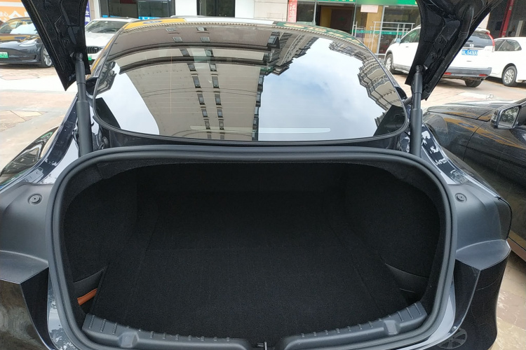 特斯拉 Model 3 2023款 后轮驱动版机舱底盘23