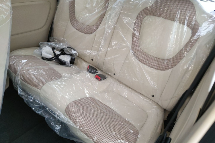 五菱汽车 宏光MINIEV 2024款 第三代 215km 青春版中控内饰21