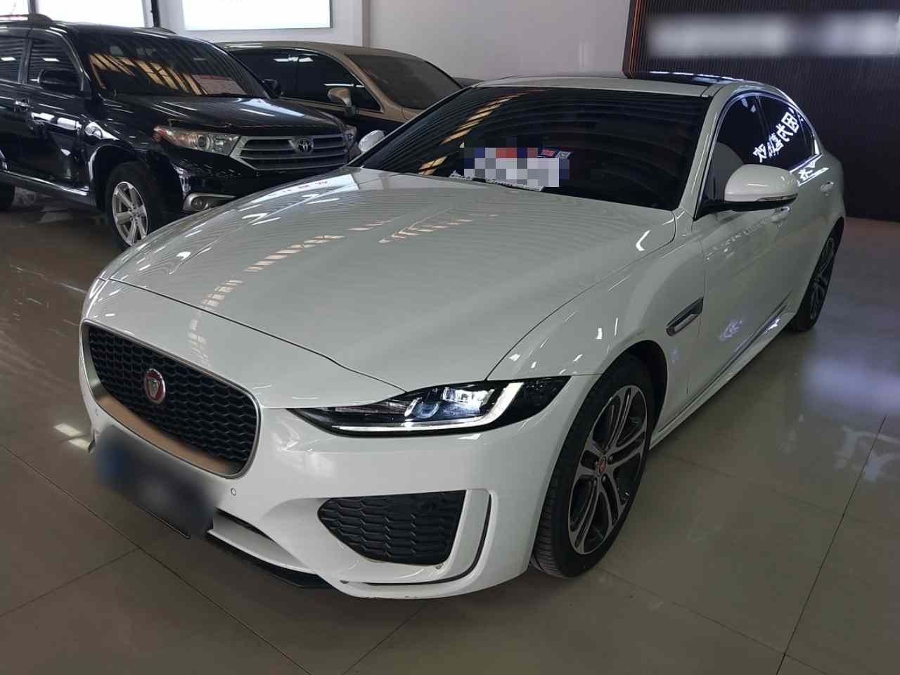 捷豹XEL 2024款 2.0T 250PS R-DYNAMIC S进取运动版(2)