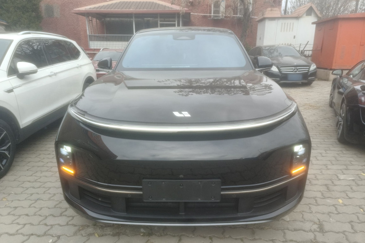 理想汽车 理想L8 2024款 Pro车身外观2