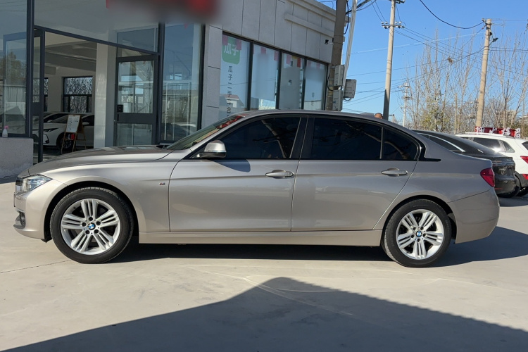 宝马3系 2016款 320Li 进取型车身外观6006