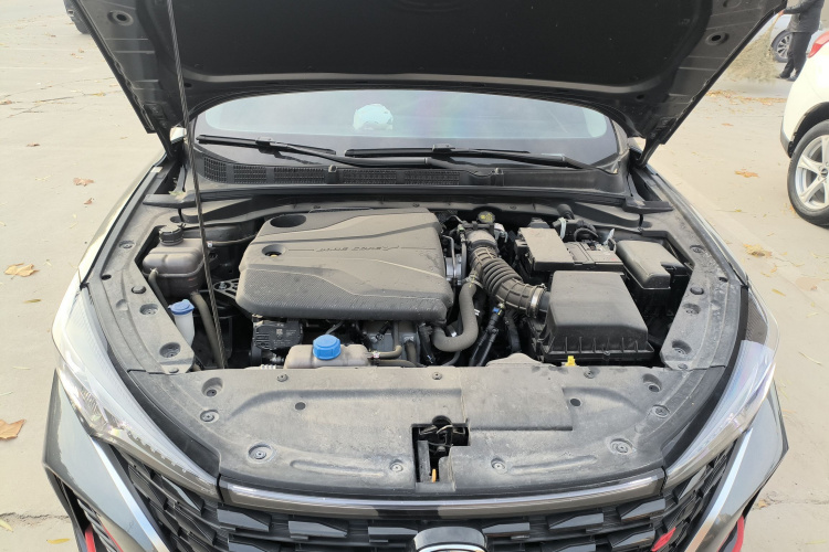 长安 逸动 2024款 PLUS 蓝鲸NE 1.4T GDI DCT高能版机舱底盘24