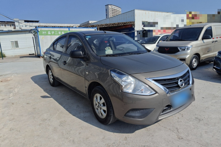 日产 阳光 2014款 1.5XE 手动精英版车身外观3