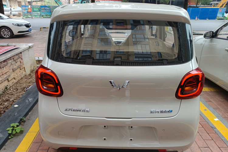 五菱汽车 宏光MINIEV 2025款 四门版 进阶款车身外观6
