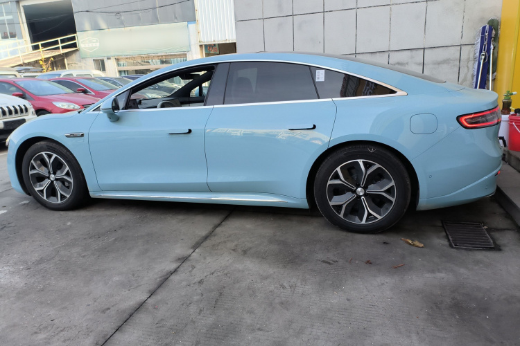 鸿蒙智行 智界S7 2025款 705km Pro车身外观6003