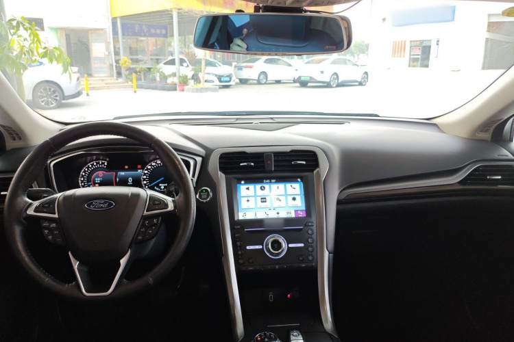 福特 蒙迪欧 2017款 EcoBoost 180 至尊型中控内饰7002