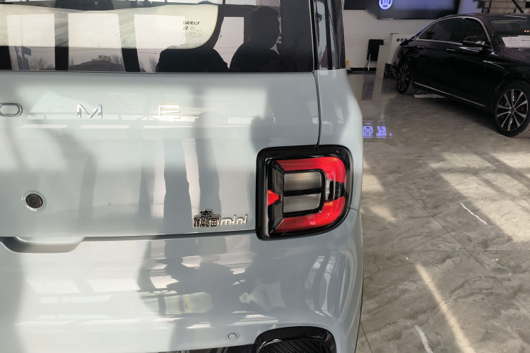 吉利银河 2025款 210km 熊猫卡丁车身外观6006