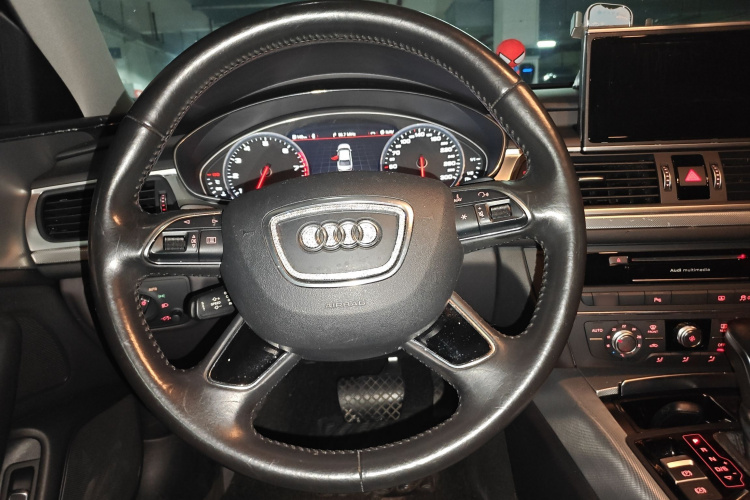 奥迪A6L 2017款 30 FSI 技术型中控内饰13