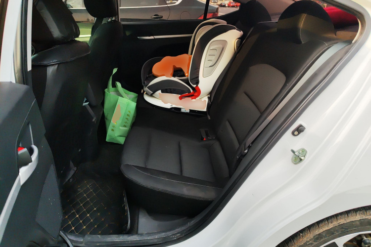 现代 领动 2016款 1.6L 自动智炫·精英型中控内饰21