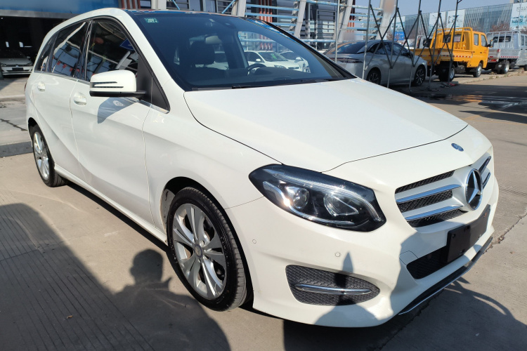 奔驰B级 2015款 B 200 时尚型车身外观6002