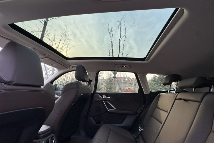 宝马iX1 2023款 xDrive30L X设计套装局部细节22