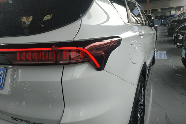 捷途X70 PLUS 2024款 冠军版 1.5T DCT冠军PRO 5座车身外观6006