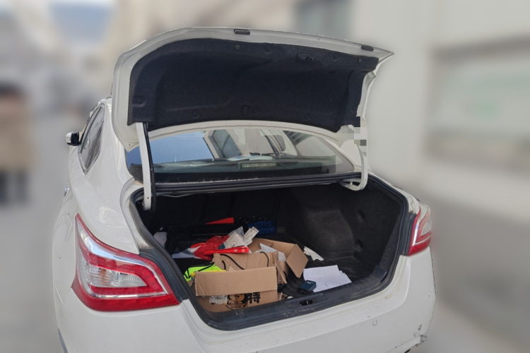 日产 天籁 2014款 2.0L XL Upper科技版局部细节23