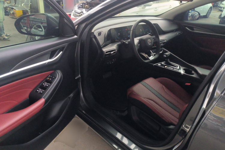 长安 逸动 2021款 PLUS 蓝鲸NE 1.4T GDI DCT尊贵型中控内饰20