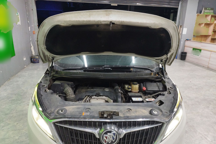 别克GL8 2017款 ES 28T 豪华型 国V机舱底盘24