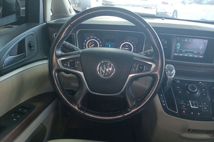 别克GL8 2018款 28T 豪华型 国VI中控内饰13