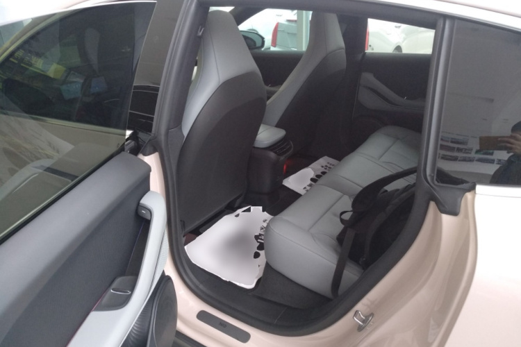 蔚来ET5 2024款 75kWh中控内饰21