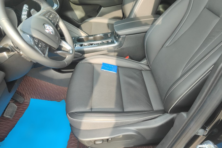 别克 2023款 昂科威Plus 652T 五座豪华型中控内饰19