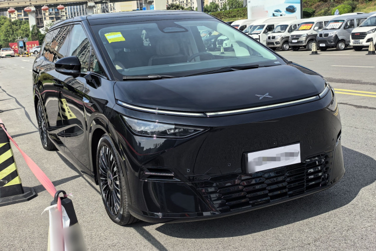 小鹏X9 2025款 740超长续航 Max车身外观6005