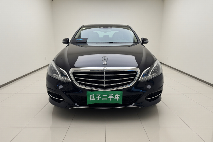 奔驰E级 2015款 E 200 L车身外观2