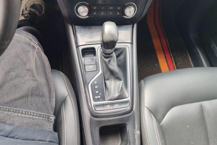 荣威RX3 2018款 1.6L CVT旗舰版局部细节9003