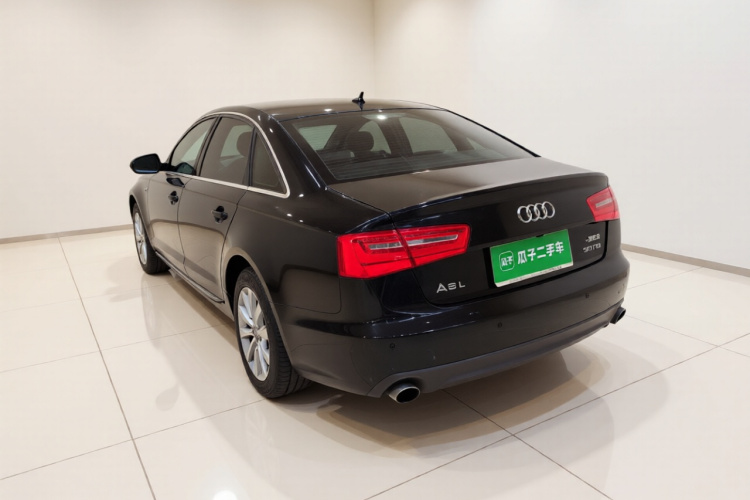 奥迪A6L 2014款 30 FSI 舒适型车身外观5