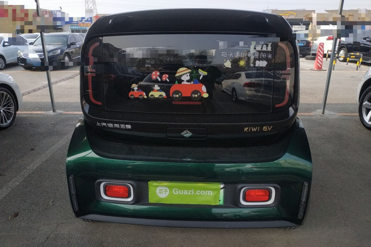 宝骏KiWi EV 2022款 设计师轻享版 三元锂车身外观6