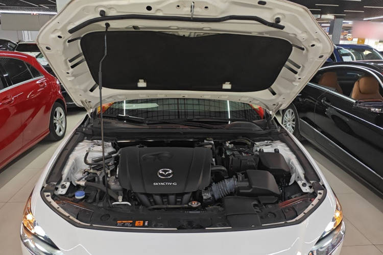 马自达3 昂克赛拉 2021款 2.0L 自动质雅版机舱底盘24
