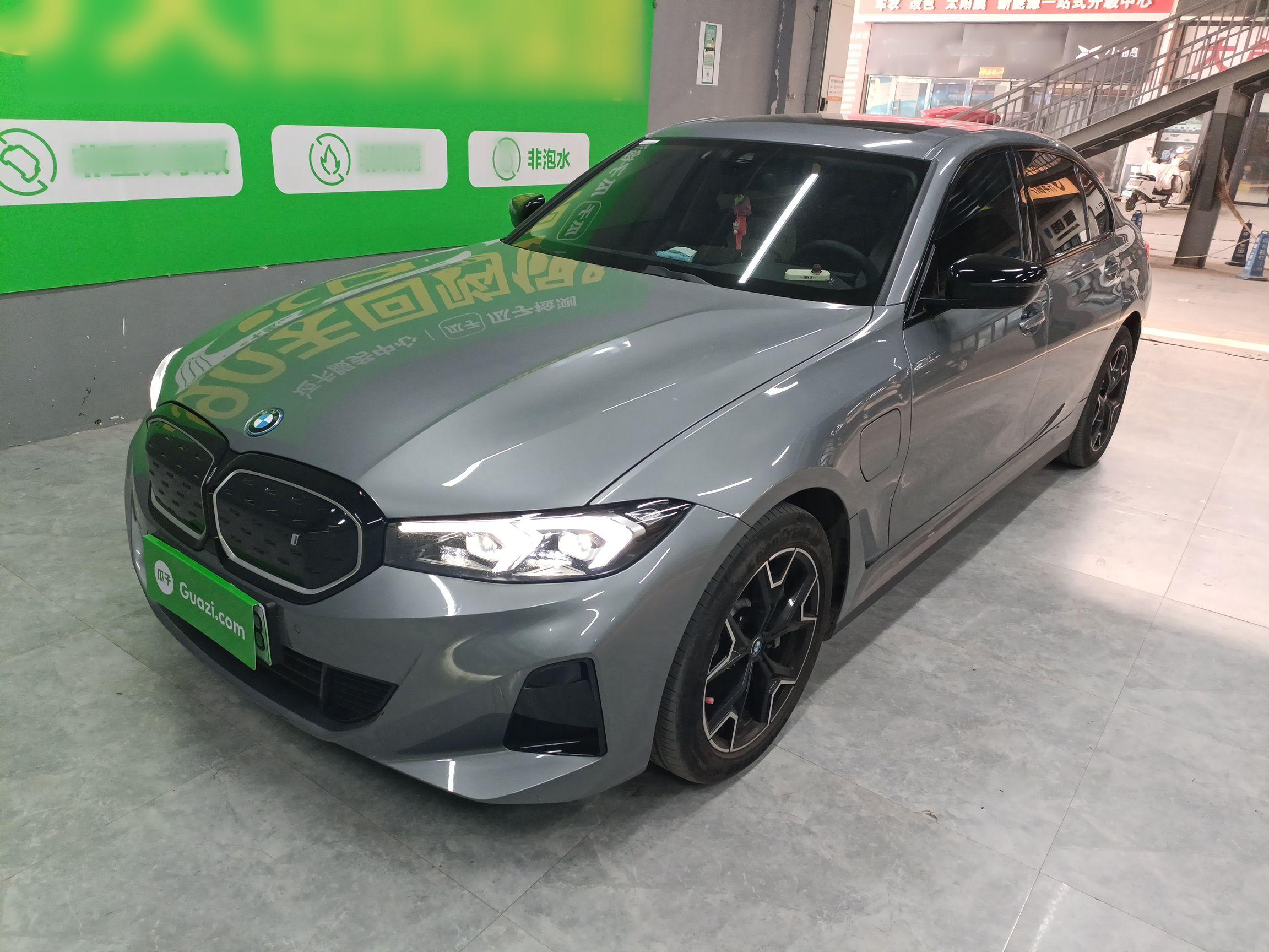 宝马i3 2023款 eDrive 40 L 曜夜套装