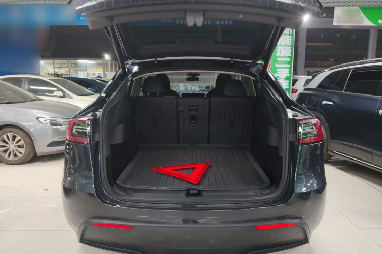 特斯拉 Model Y 2024款 长续航全轮驱动版机舱底盘23