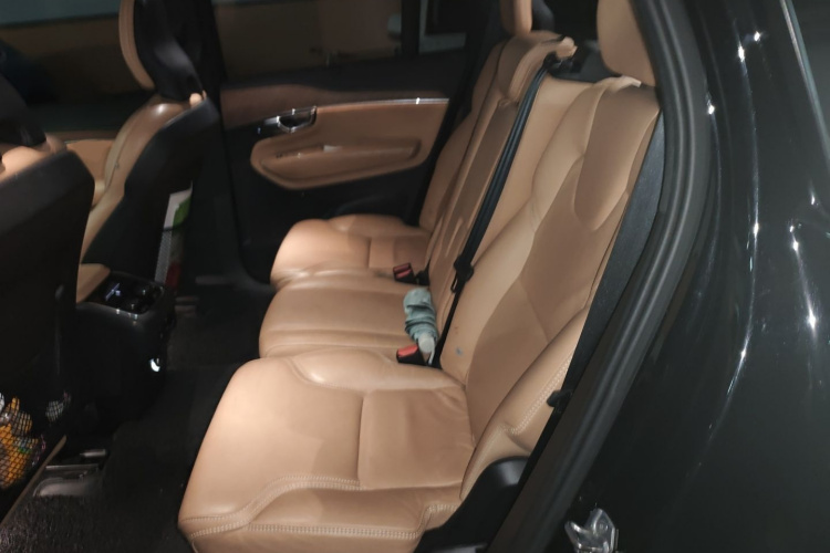 沃尔沃XC90 2019款 T6 智雅版 7座 国V中控内饰7004