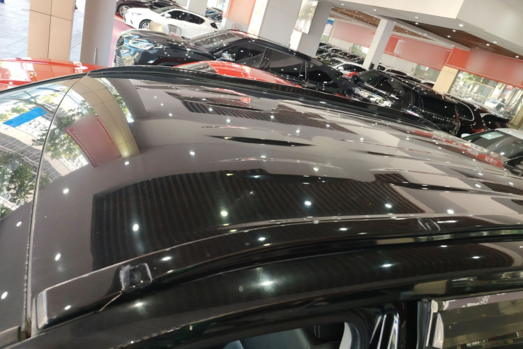 丰田 威兰达 2022款 2.0L CVT两驱领先版局部细节57