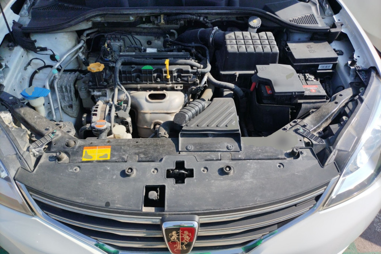 荣威360 2017款 1.5L 手动智屏版机舱底盘24