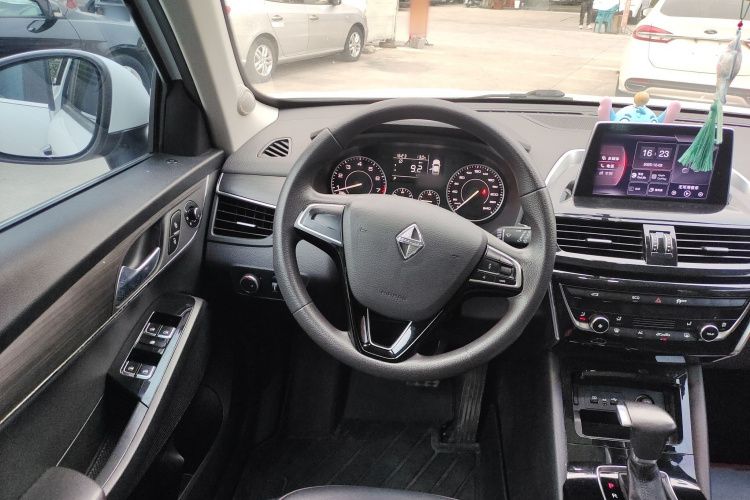 宝沃BX5 2020款 20TGDI 自动两驱先锋型中控内饰13