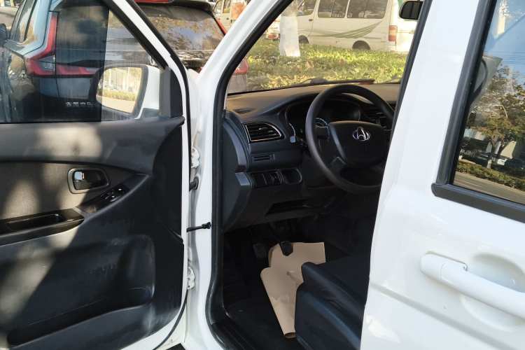 长安凯程 2019款 1.5L欧诺S标准型国VI JL473QG中控内饰7003