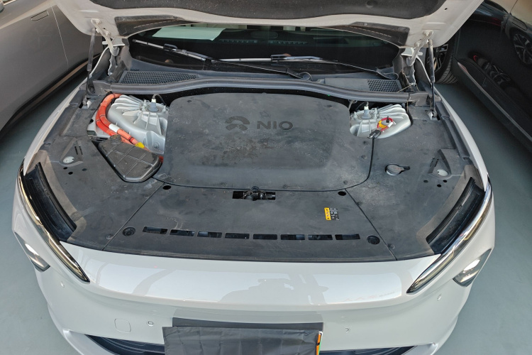 蔚来ET7 2022款 100kWh 首发版机舱底盘24