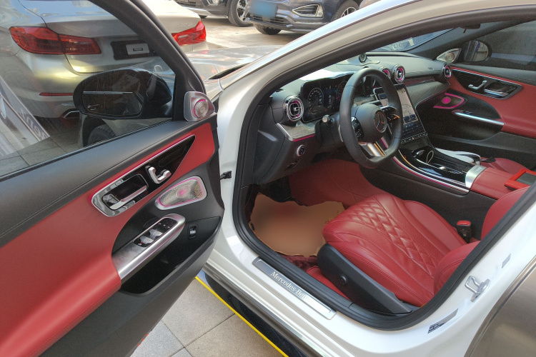 奔驰C级 2024款 改款 C 260 L 运动版中控内饰7003