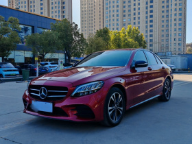 奔驰C级 2019款 C 260 运动版