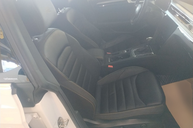 一汽-大众CC 2023款 380TSI 夺目版局部细节41