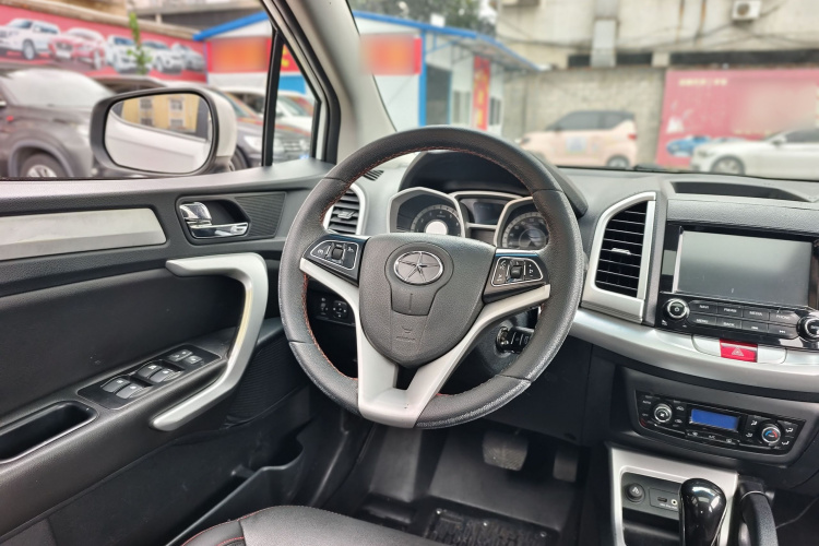 江汽集团 瑞风S3 2016款 1.5L CVT豪华智能型中控内饰7002