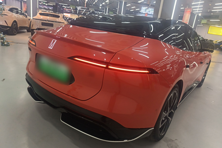 阿维塔06 2025款 Ultra纯电版车身外观7