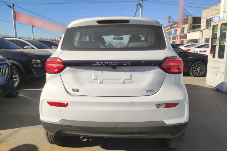 零跑汽车 零跑T03 2024款 310舒享版车身外观6