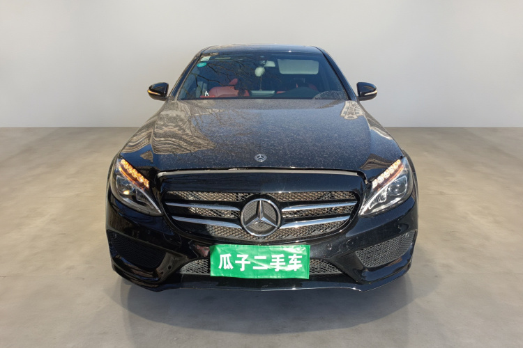 奔驰C级 2018款 C 200 运动版车身外观2