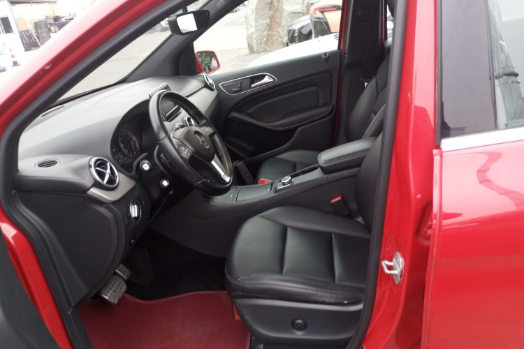 奔驰B级 2012款 B 200局部细节19