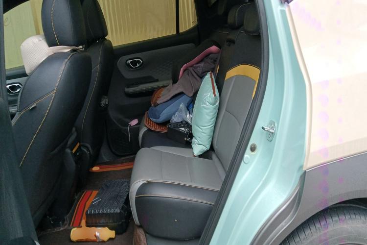 埃安 AION Y 2022款 70 科技版 磷酸铁锂中控内饰21