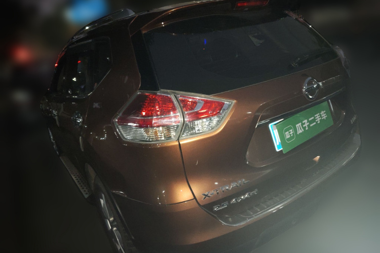 日产 奇骏 2014款 2.5L CVT豪华版 4WD车身外观5