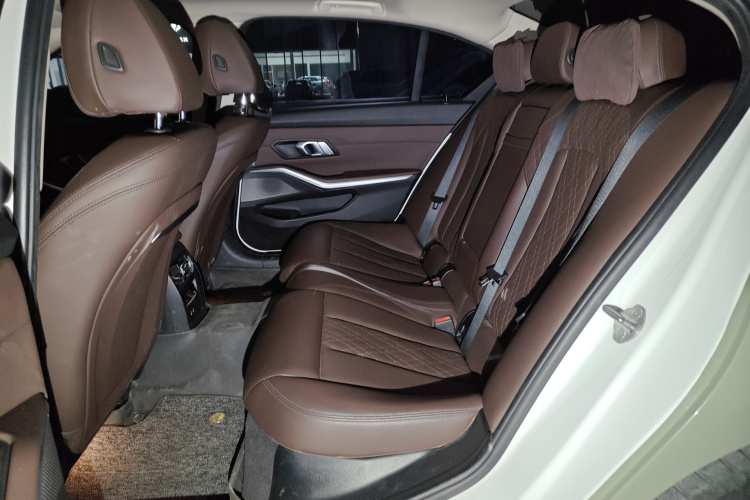 宝马i3 2022款 eDrive 35 L中控内饰21